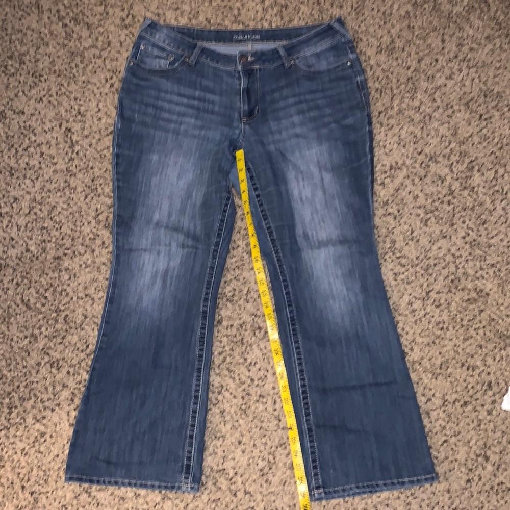 Maurice’s blue jeans
